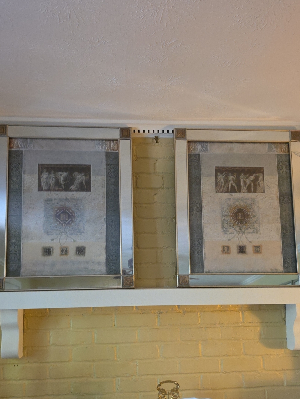Framed Decorative Wall Art Set in Cream and Gray